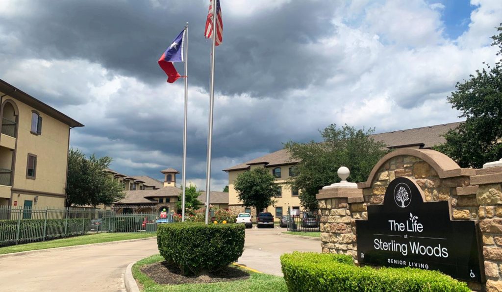 Photo of The Life at Sterling Woods complex, entrance to the comples